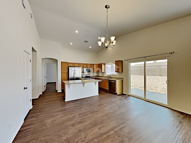 Building Photo - 4284 W Veranda St