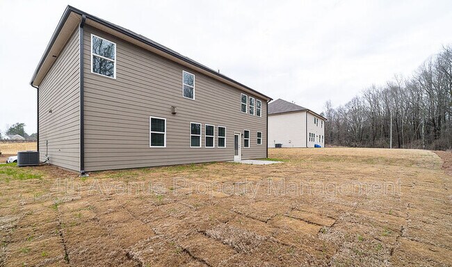 Building Photo - 209 Paxton LN