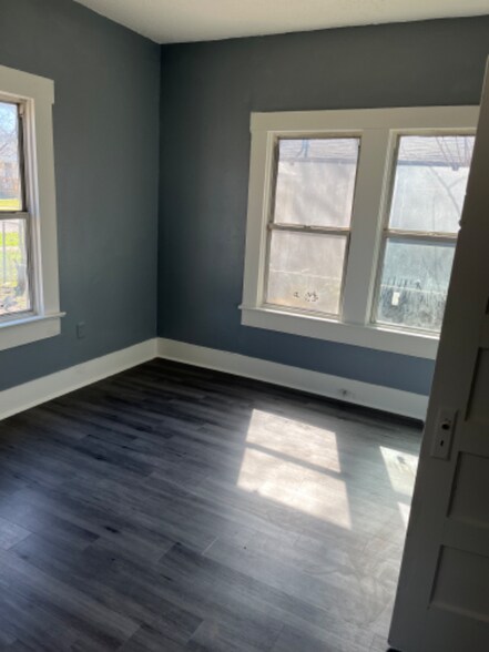 Building Photo - 803 Piedmont Ave