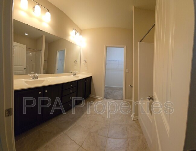 Building Photo - 225 Zante Currant Rd