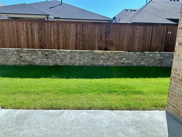 Building Photo - 4320 Glen Rose St