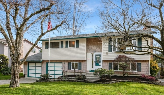 Building Photo - Beautifully Updated 4BR Split-Level Home i...