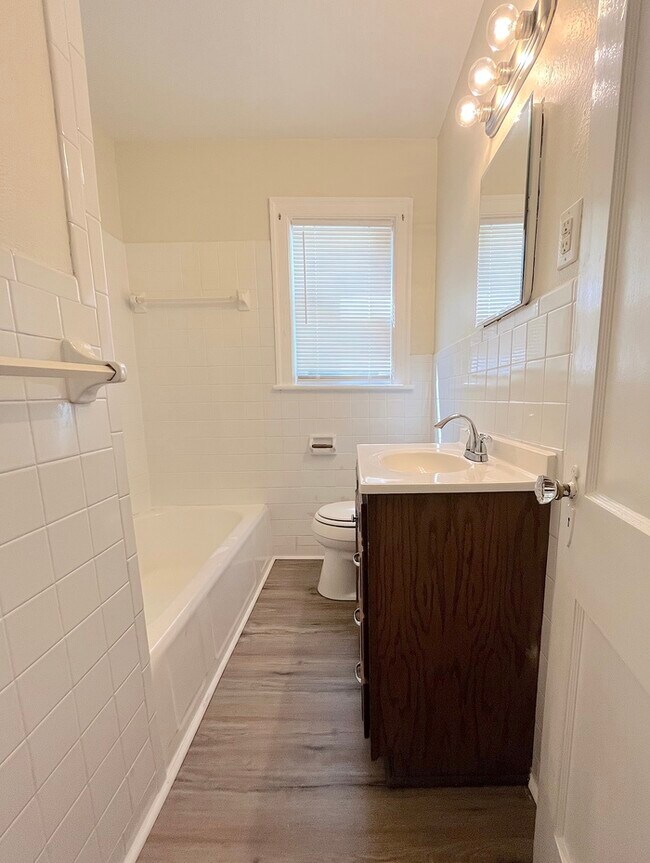 Building Photo - Charming 3-Bedroom Home for Rent