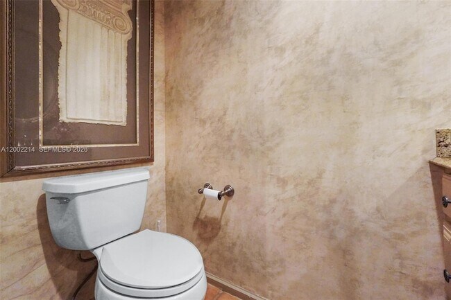 Building Photo - 6975 Bianchini Cir