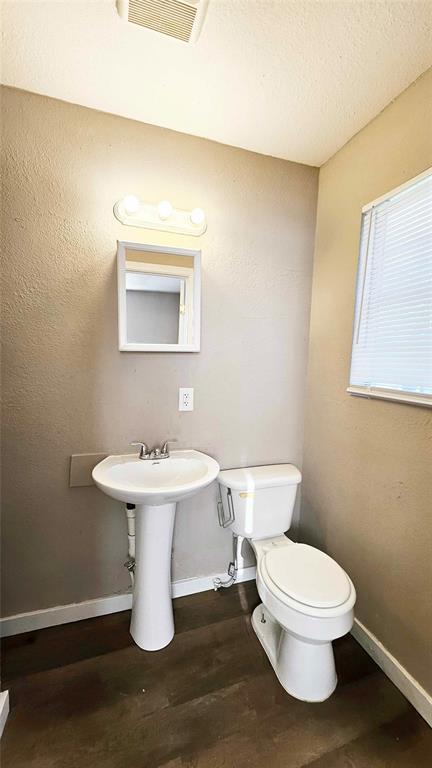 Building Photo - 1505 NE 29th St