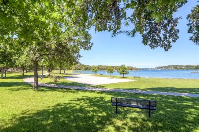 Building Photo - 15104 Barrie Dr