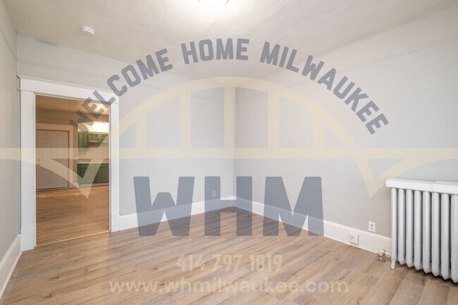 Building Photo - PRICE DROP! Welcome Home to this Charming ...