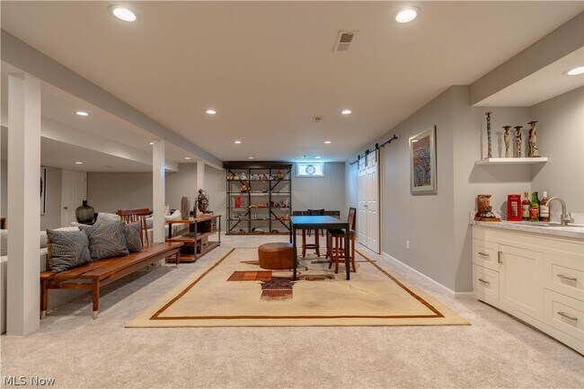 Building Photo - 520 Pga Blvd