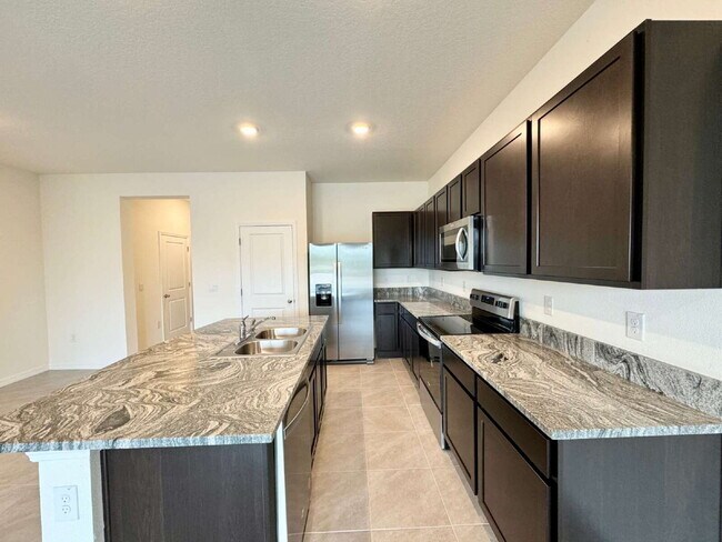 Building Photo - 33031 Tulip Petal Ln