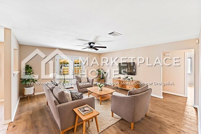 Building Photo - 1804 Easton Dr