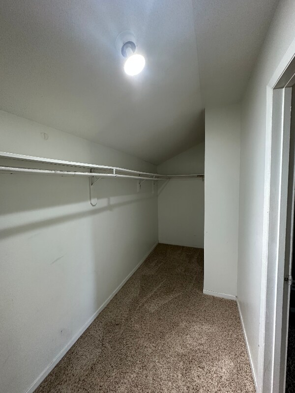 Building Photo - 2117 Quail Creek Dr
