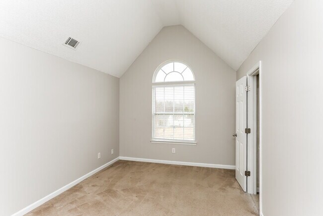 Building Photo - 504 Rosalind Terrace