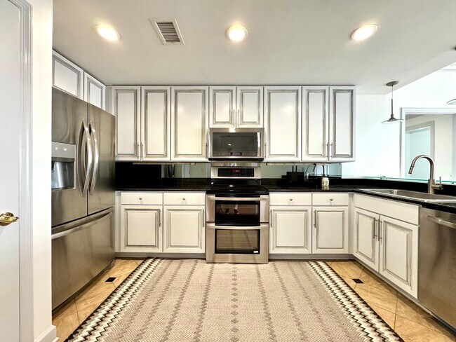 Building Photo - 195 14th St NE