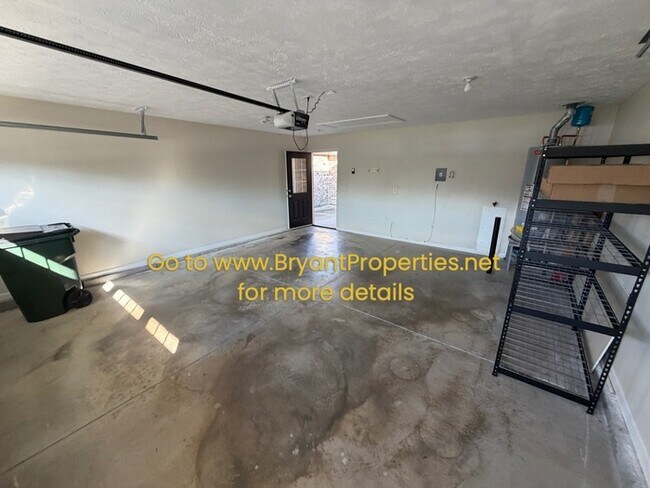Building Photo - 395 Devon Chase Hill