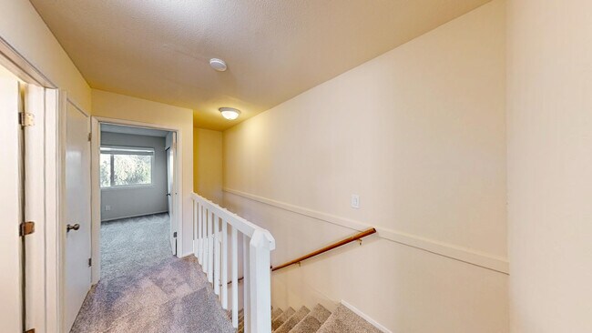 Building Photo - 883 Broadway