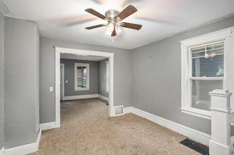 Building Photo - 823 Oakland Dr