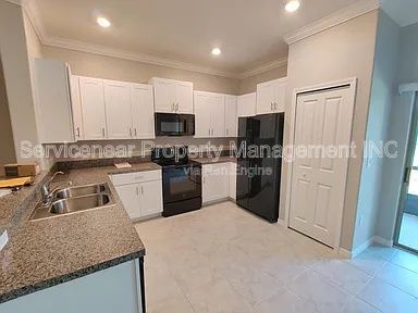 Building Photo - 1591 Cassius St