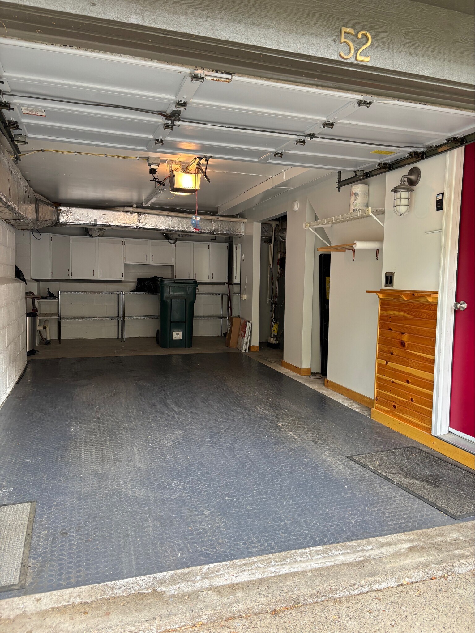 Building Photo - 52 Vick Park B