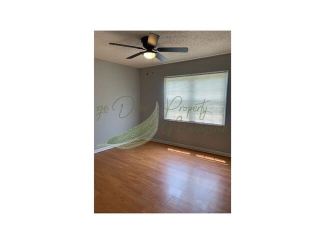 Building Photo - 2-BED HOME IN KANSAS CITY!!!