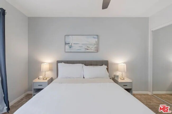 Building Photo - 12032 S Broadway