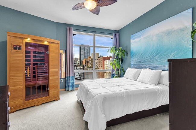 Building Photo - 106 W Seeboth St