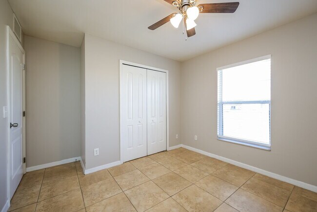 Building Photo - 3100 22nd St SW