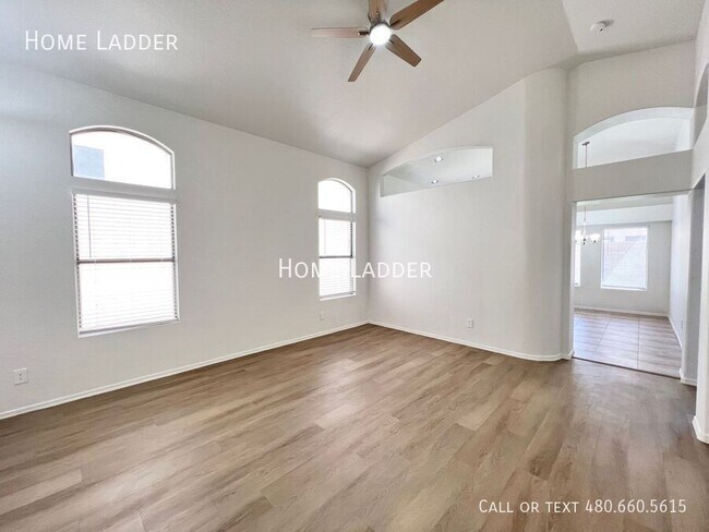 Building Photo - 753 E Whitten St