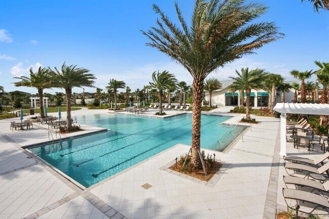 Building Photo - Lucaya Lake Club- Single Family Home