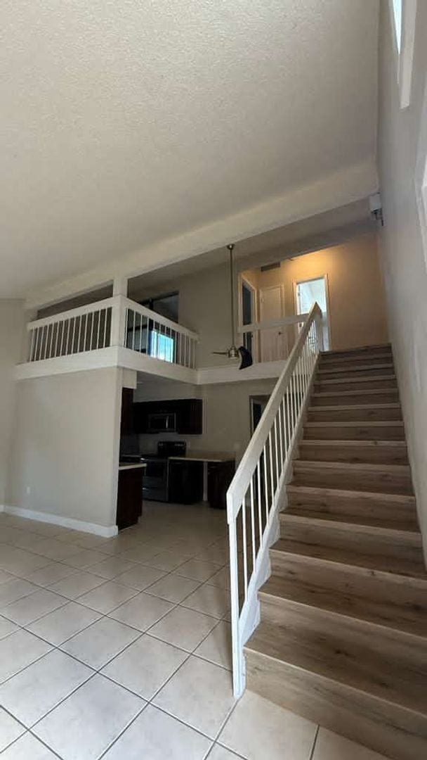 Building Photo - FIRST MONTH FREE -  Beautiful remodeled 2 ...