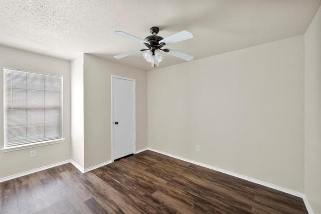 Building Photo - 812 Sierra Cir