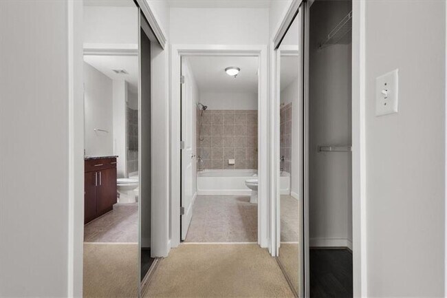 Building Photo - 250 Pharr Rd NE