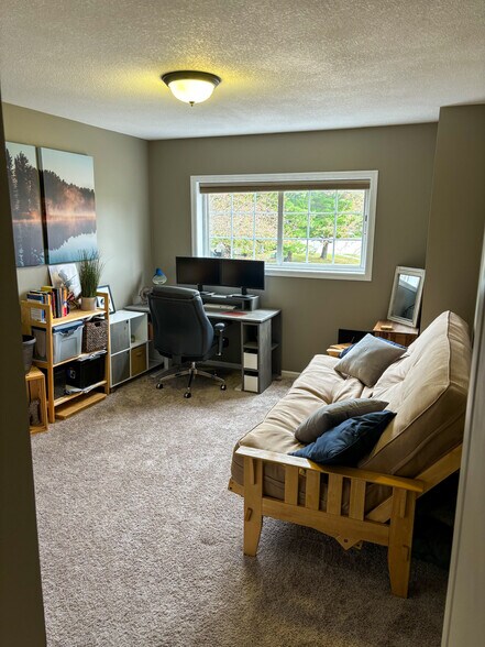 Building Photo - 1030 68th St