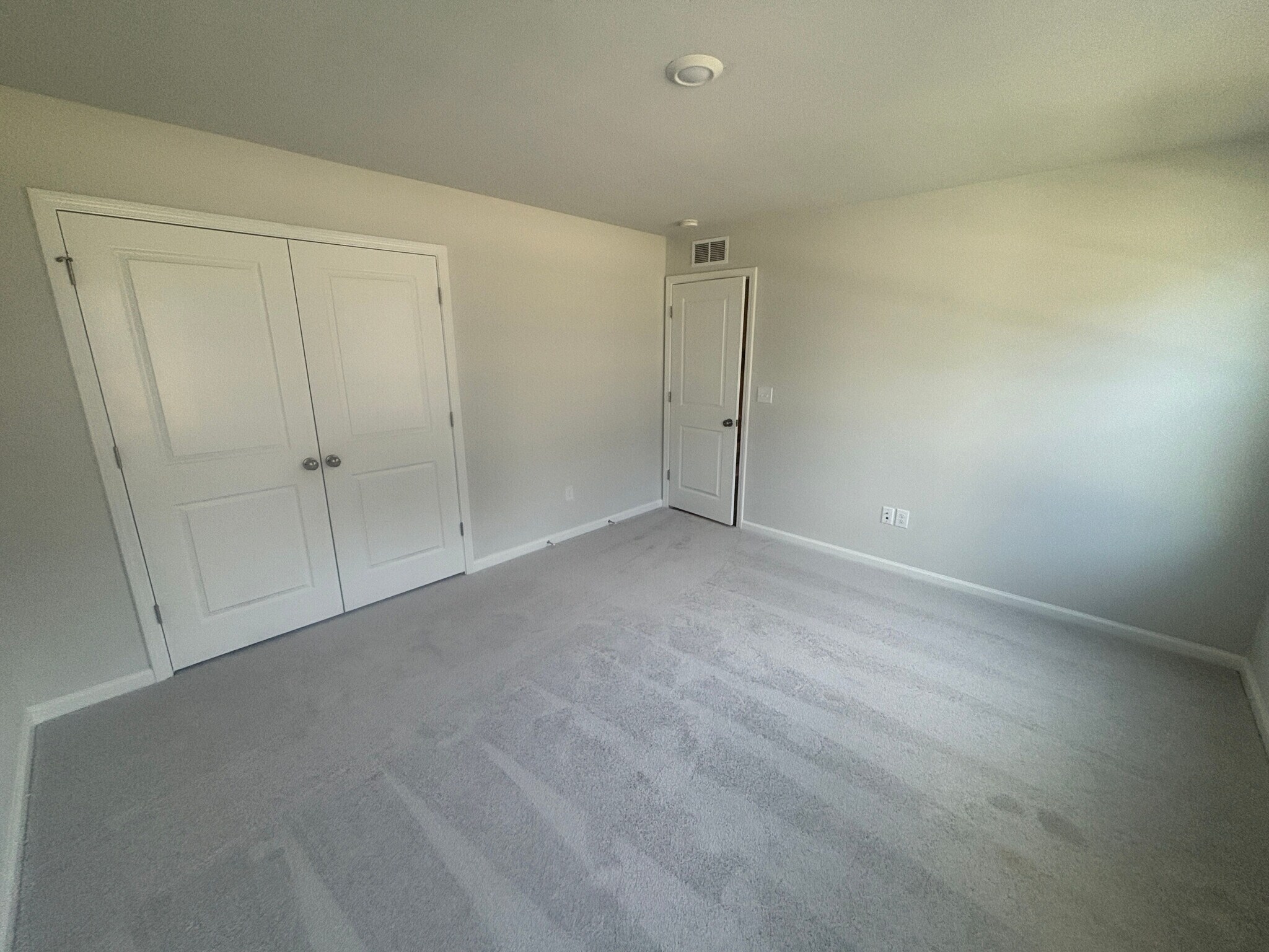 Building Photo - Room in Townhome on Poe Farm Ave