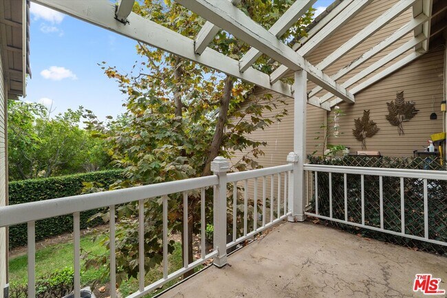 Building Photo - 3802 Dunford Ln