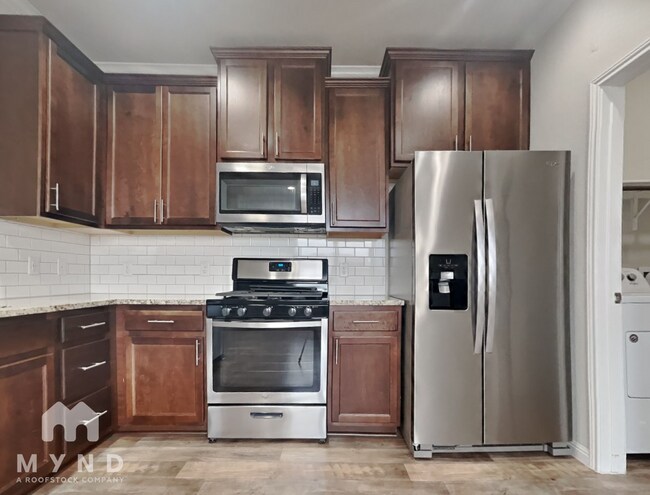 Building Photo - 317 Rusk Bluff Ave