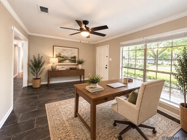 Building Photo - 1218 Briarrose Dr