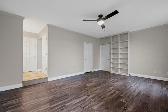 Building Photo - 1745 Ewing Ford Rd