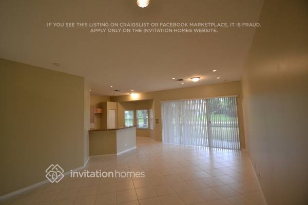 Building Photo - 3746 Old Lighthouse Cir