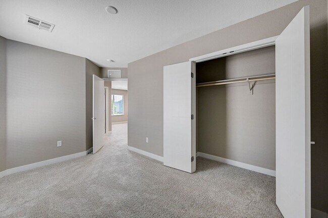 Building Photo - 2022 Single Family Home: 50% off first mon...