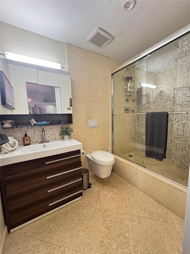 Building Photo - 10185 Collins Ave