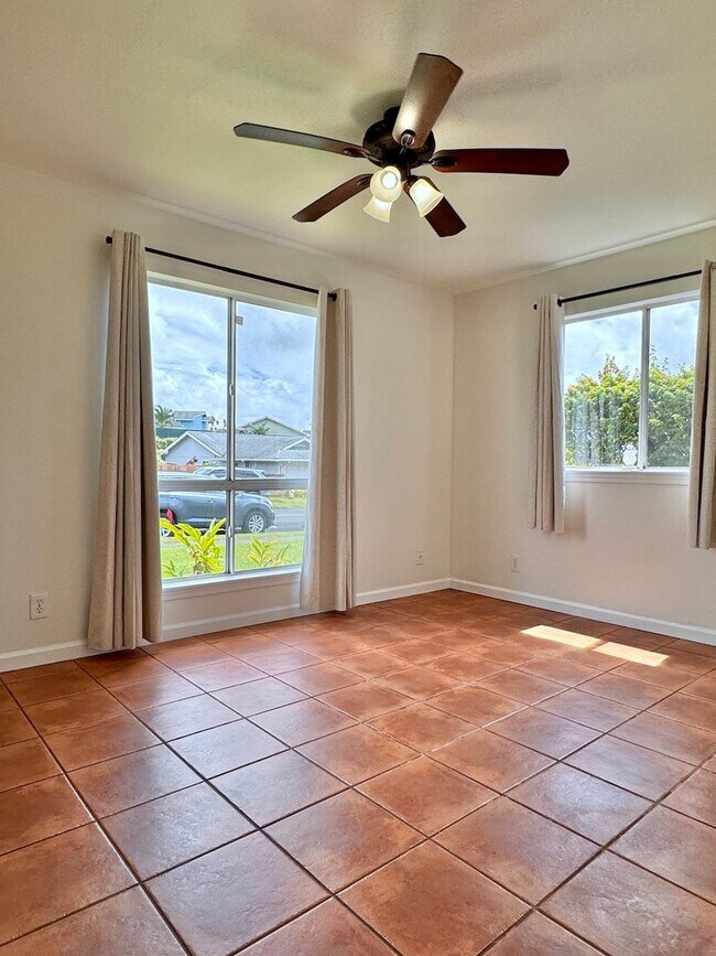 Building Photo - 2 Bed/1.5 Bath Halelani Village Condo with a Fenced Yard