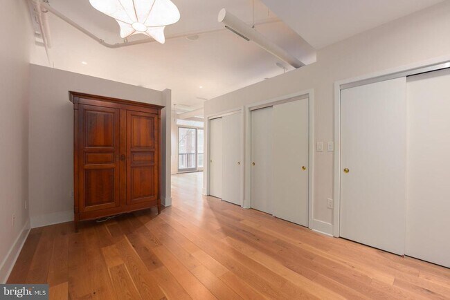 Building Photo - 1700 Kalorama Rd NW