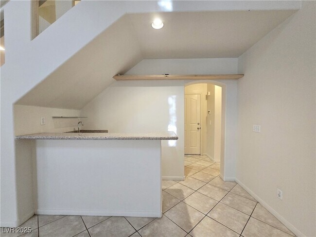 Building Photo - 3697 Ferndale Cove Dr