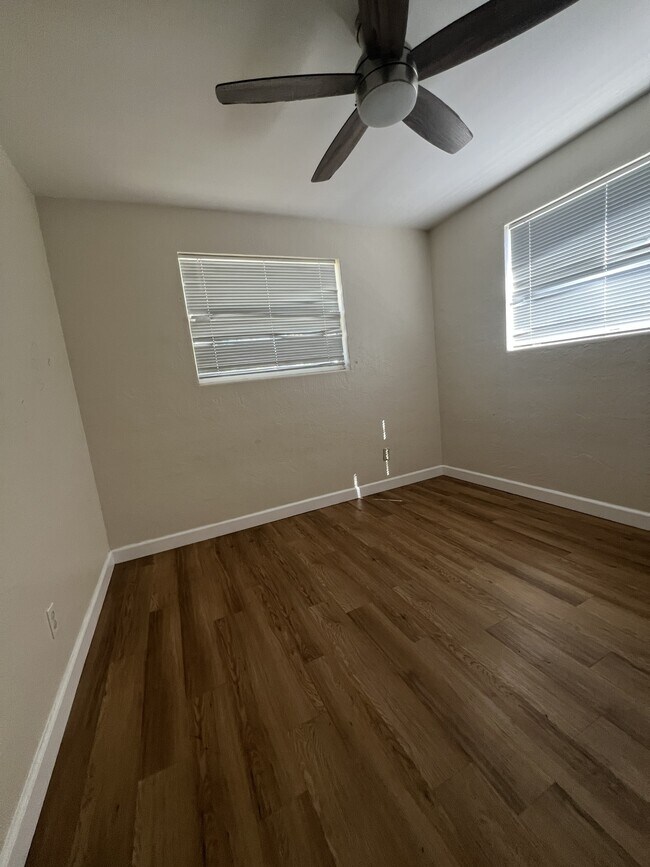 Building Photo - 536 Ruth St