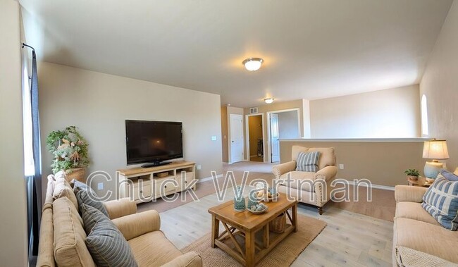 Building Photo - 6767 Sandyford Lane