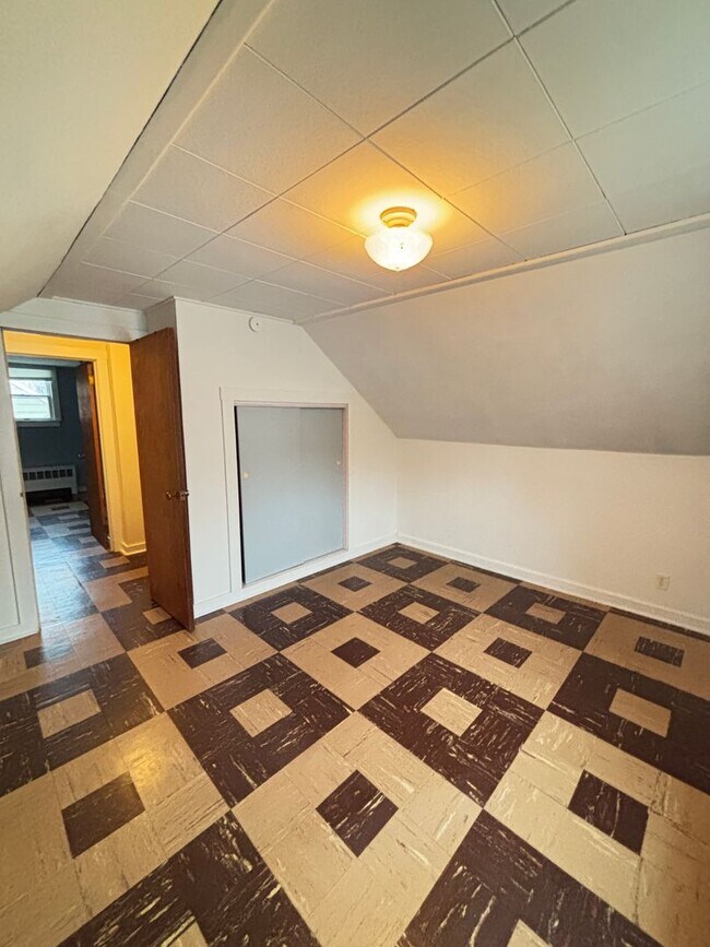 Building Photo - 4br Home for rent in Bethlehem PA