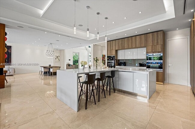 Building Photo - 3465 Meridian Ave