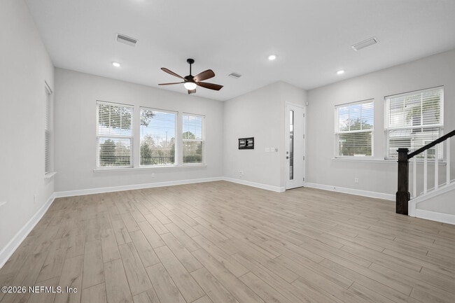 Building Photo - 7400 Beach Walk Pl