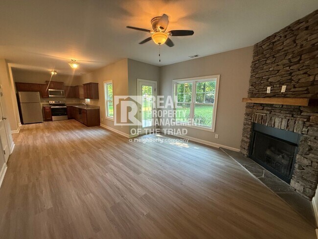 Building Photo - 2234 Nettlebrook Dr