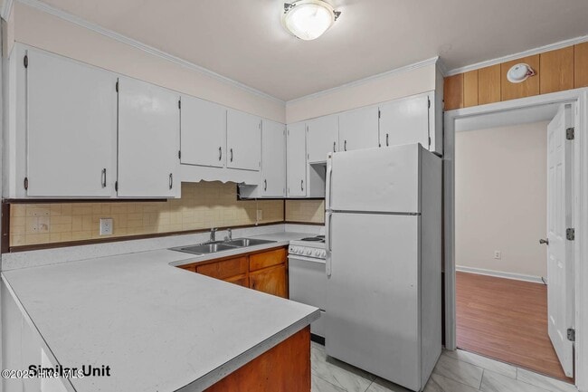 Building Photo - 1134 Old Maplehurst Rd